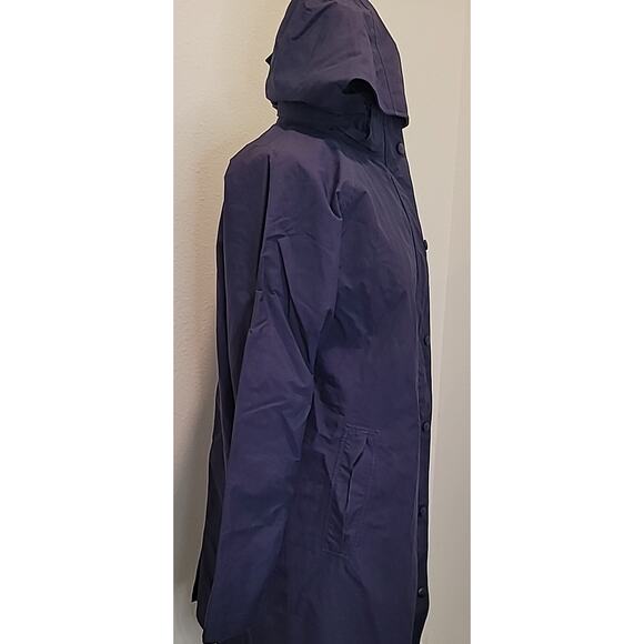 LL Bean Women’s Waterproof Rain Coat – Medium – Blue Hooded Jacket –Style #0CCF6 - Picture 3 of 5